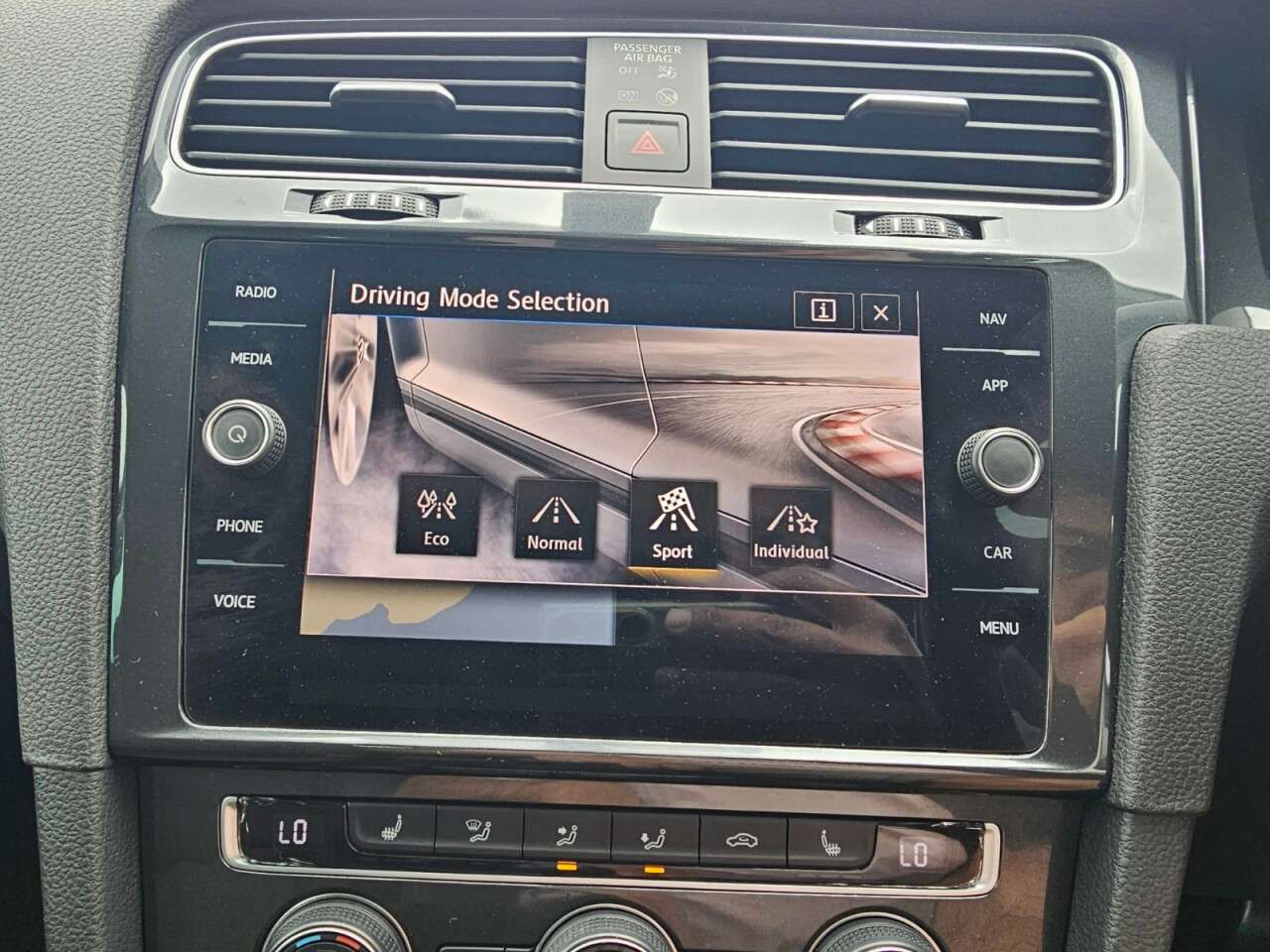 2019 VOLKSWAGEN GOLF 2019 VOLKSWAGEN GOLF