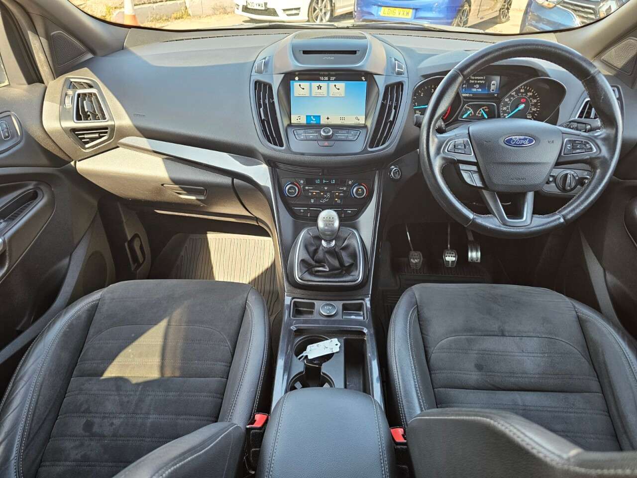 A 2017 FORD KUGA 2.0 TDCi EcoBlue ST-Line SUV 5dr Diesel Manual Euro 6 (s/s) (150 ps) A 2017 FORD KUGA 2.0 TDCi EcoBlue ST-Line SUV 5dr Diesel Manual Euro 6 (s/s) (150 ps)