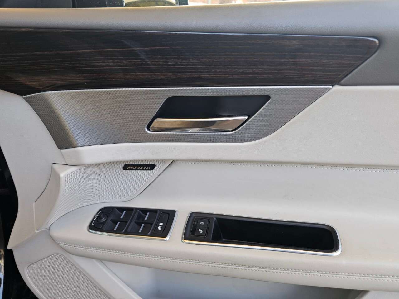 2015 JAGUAR XF 2015 JAGUAR XF