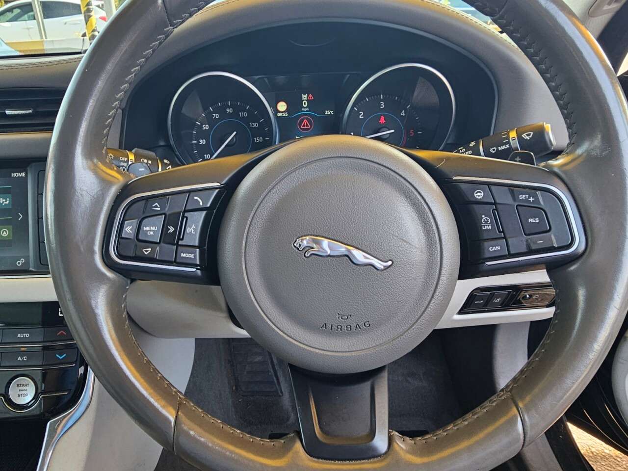 2015 JAGUAR XF 2015 JAGUAR XF