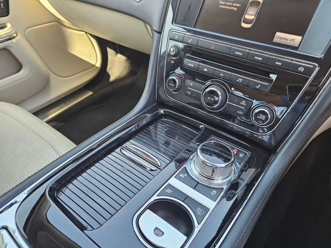 2014 JAGUAR XJ 2014 JAGUAR XJ
