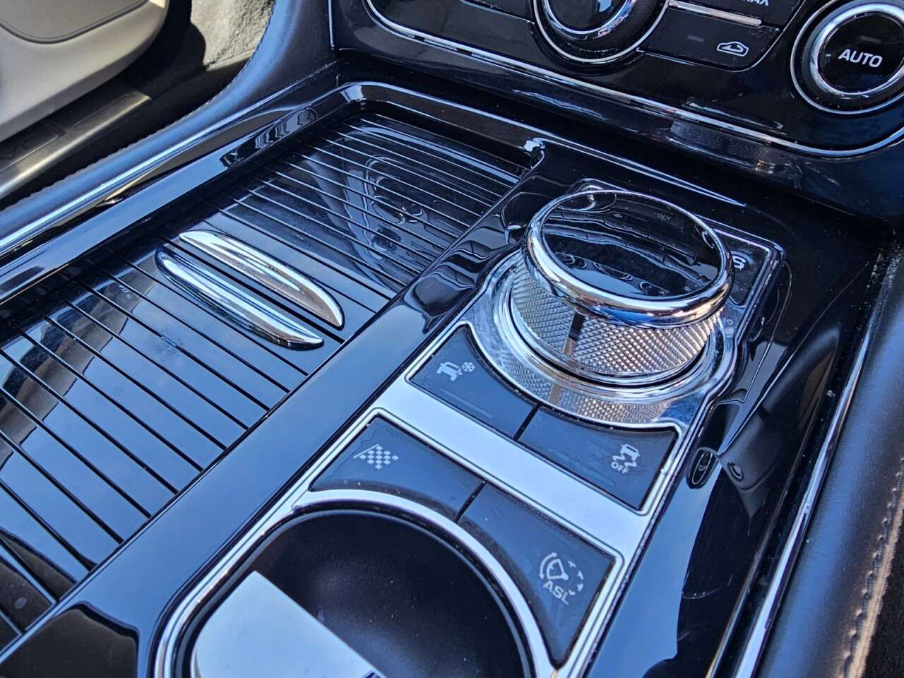 2014 JAGUAR XJ 2014 JAGUAR XJ