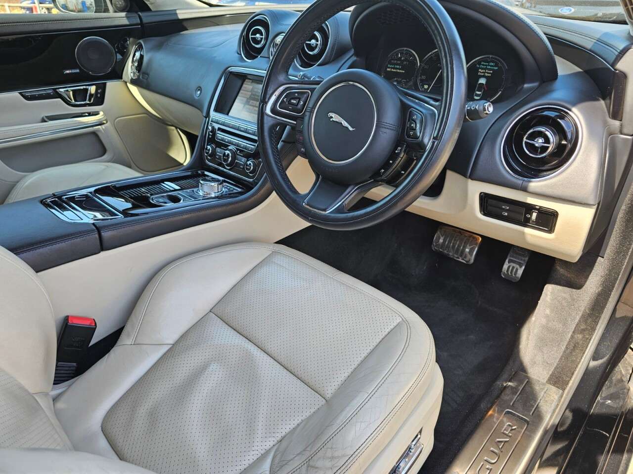 2014 JAGUAR XJ 2014 JAGUAR XJ