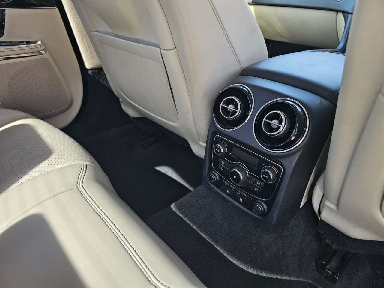 2014 JAGUAR XJ 2014 JAGUAR XJ