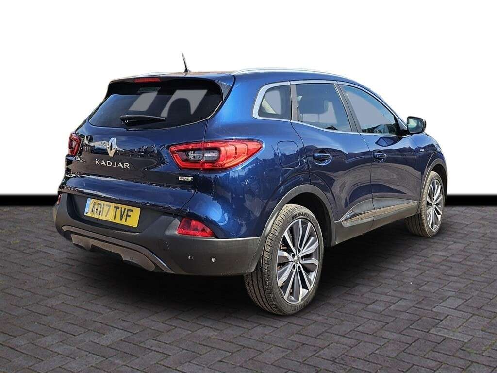 A 2017 RENAULT KADJAR 1.5 dCi Signature S Nav SUV 5dr Diesel Manual Euro 6 (s/s) (110 ps) 6 month A 2017 RENAULT KADJAR 1.5 dCi Signature S Nav SUV 5dr Diesel Manual Euro 6 (s/s) (110 ps) 6 month
