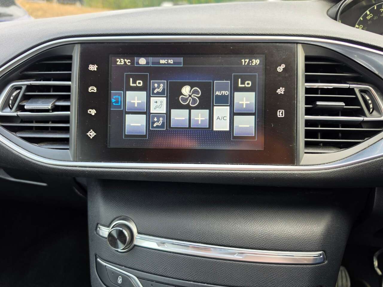 2016 PEUGEOT 308 2016 PEUGEOT 308