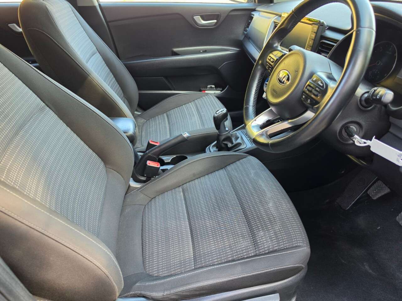 2018 KIA STONIC 2018 KIA STONIC