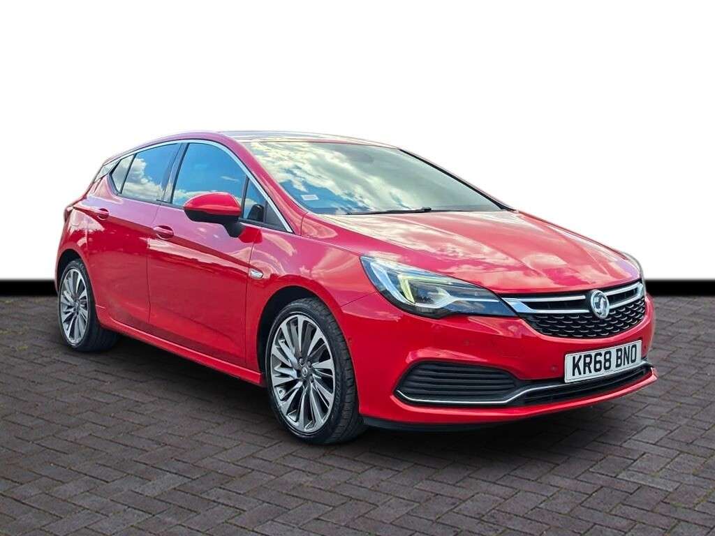 A 2018 VAUXHALL ASTRA 1.4i Turbo Ultimate Hatchback 5dr Petrol Manual Euro 6 (150 ps) 6 months wa A 2018 VAUXHALL ASTRA 1.4i Turbo Ultimate Hatchback 5dr Petrol Manual Euro 6 (150 ps) 6 months wa