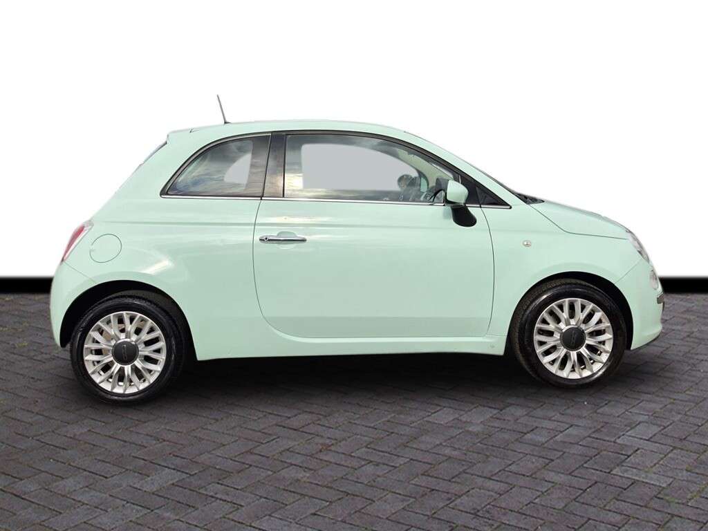 A 2015 FIAT 500 1.2 Pop Star Hatchback 3dr Petrol Dualogic Euro 6 (s/s) (69 bhp) A 2015 FIAT 500 1.2 Pop Star Hatchback 3dr Petrol Dualogic Euro 6 (s/s) (69 bhp)