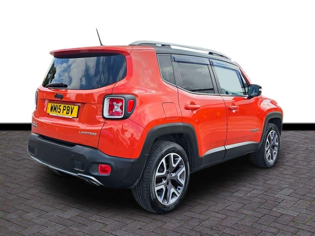 A 2015 JEEP RENEGADE 2.0 MultiJetII Opening Edition SUV 5dr Diesel Manual 4WD Euro 6 (s/s) (140 A 2015 JEEP RENEGADE 2.0 MultiJetII Opening Edition SUV 5dr Diesel Manual 4WD Euro 6 (s/s) (140
