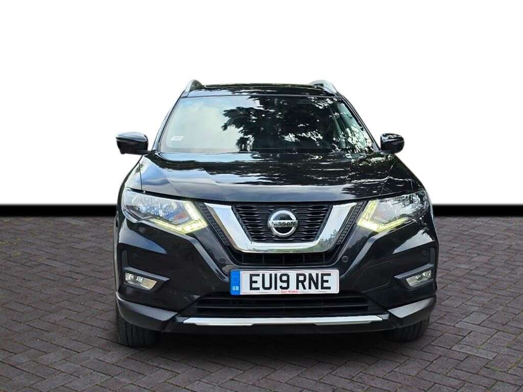 A 2019 NISSAN X-TRAIL 1.3 DIG-T N-Connecta SUV 5dr Petrol DCT Auto Euro 6 (s/s) (160 ps) 6 months A 2019 NISSAN X-TRAIL 1.3 DIG-T N-Connecta SUV 5dr Petrol DCT Auto Euro 6 (s/s) (160 ps) 6 months