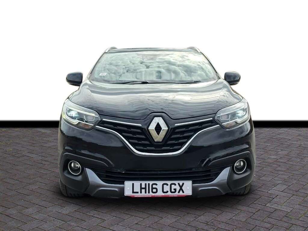 A 2016 RENAULT KADJAR 1.5 dCi Signature Nav SUV 5dr Diesel EDC Euro 6 (s/s) (110 ps) 6 months war A 2016 RENAULT KADJAR 1.5 dCi Signature Nav SUV 5dr Diesel EDC Euro 6 (s/s) (110 ps) 6 months war