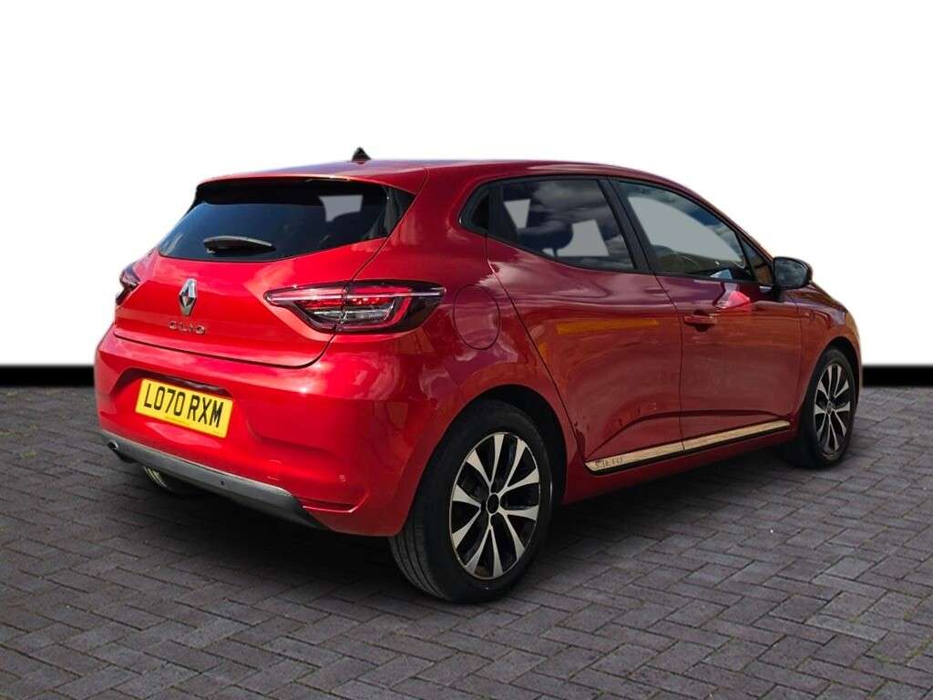 A 2021 RENAULT CLIO 1.0 SCe Iconic Hatchback 5dr Petrol Manual Euro 6 (s/s) (75 ps) 6 months wa A 2021 RENAULT CLIO 1.0 SCe Iconic Hatchback 5dr Petrol Manual Euro 6 (s/s) (75 ps) 6 months wa