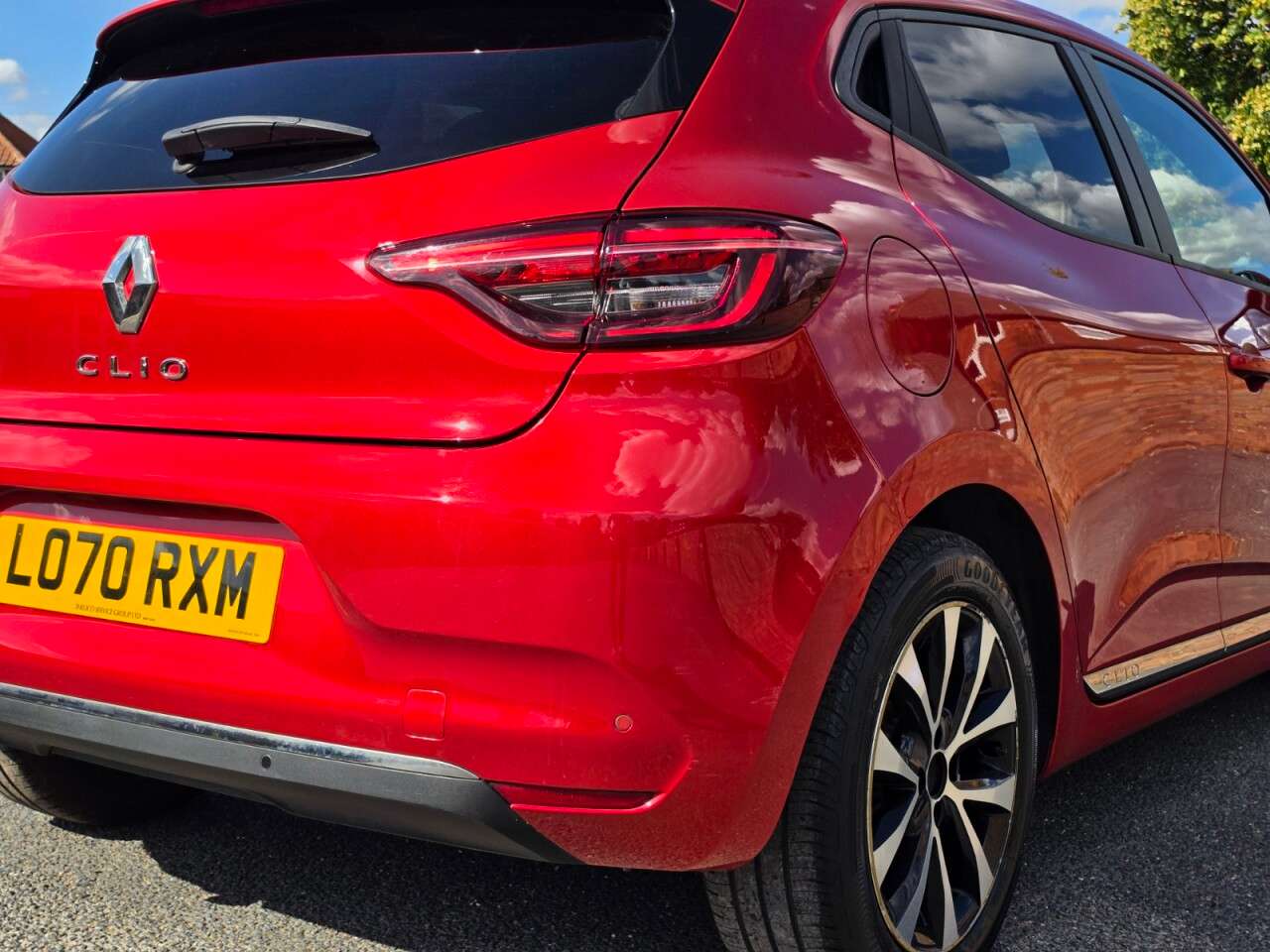 2021 RENAULT CLIO 2021 RENAULT CLIO