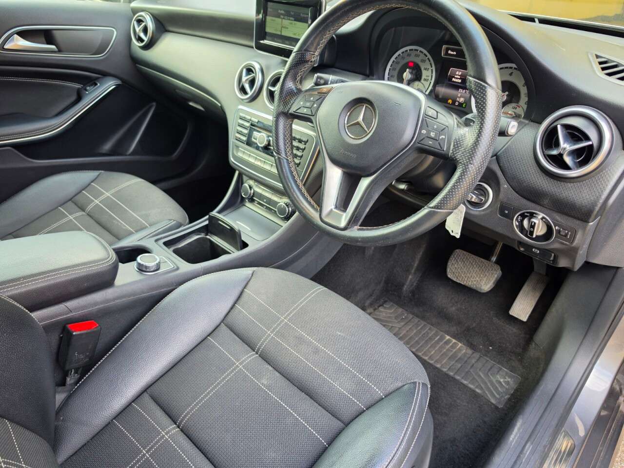 2015 MERCEDES-BENZ A CLASS 2015 MERCEDES-BENZ A CLASS