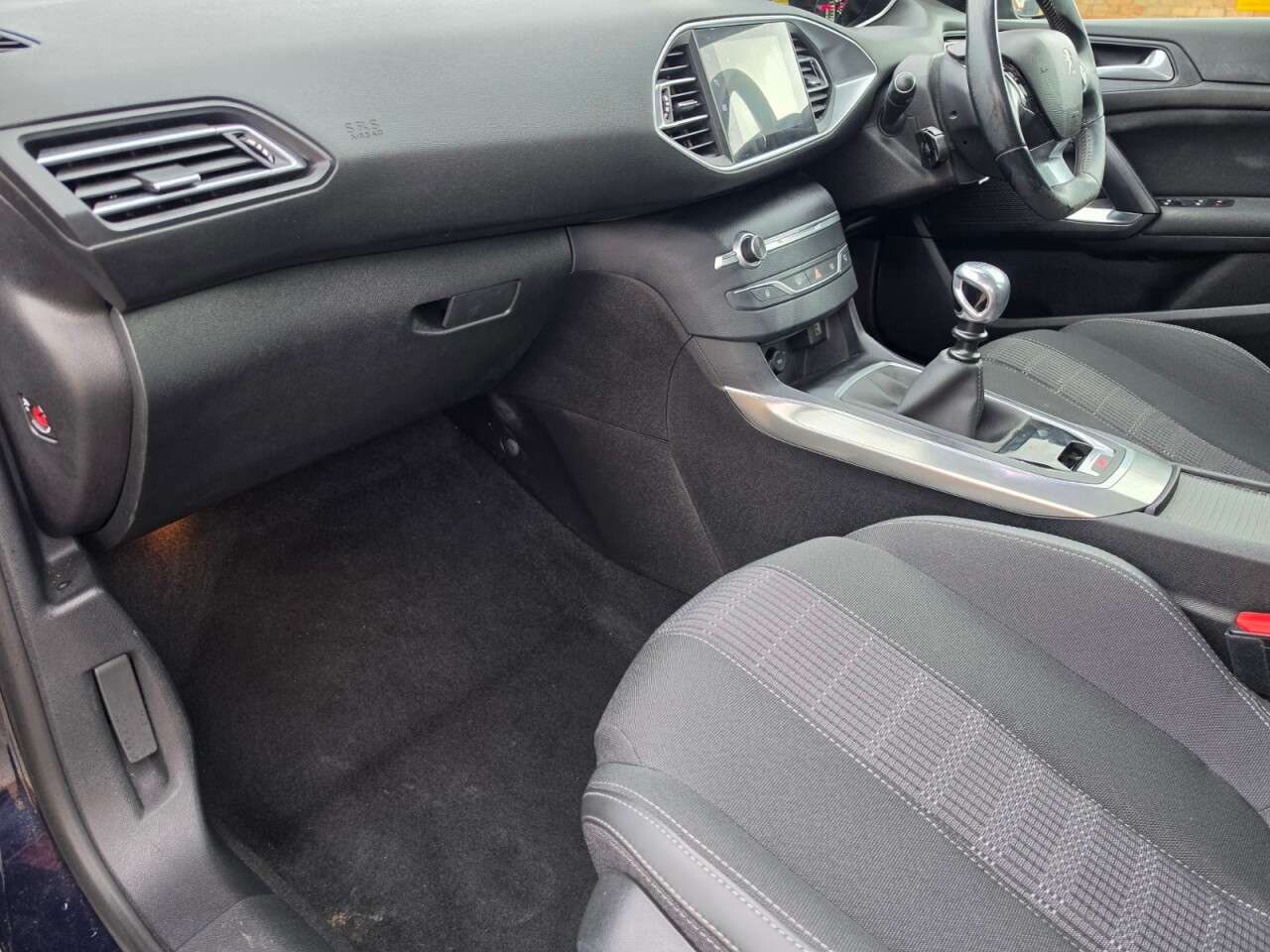 2018 PEUGEOT 308 2018 PEUGEOT 308