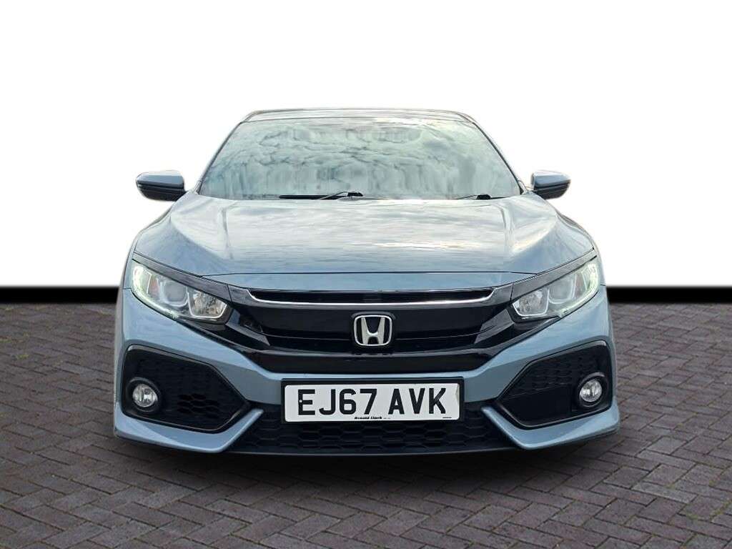 A 2017 HONDA CIVIC 1.0 VTEC Turbo SR Hatchback 5dr Petrol CVT Euro 6 (s/s) (129 ps) 6 months w A 2017 HONDA CIVIC 1.0 VTEC Turbo SR Hatchback 5dr Petrol CVT Euro 6 (s/s) (129 ps) 6 months w