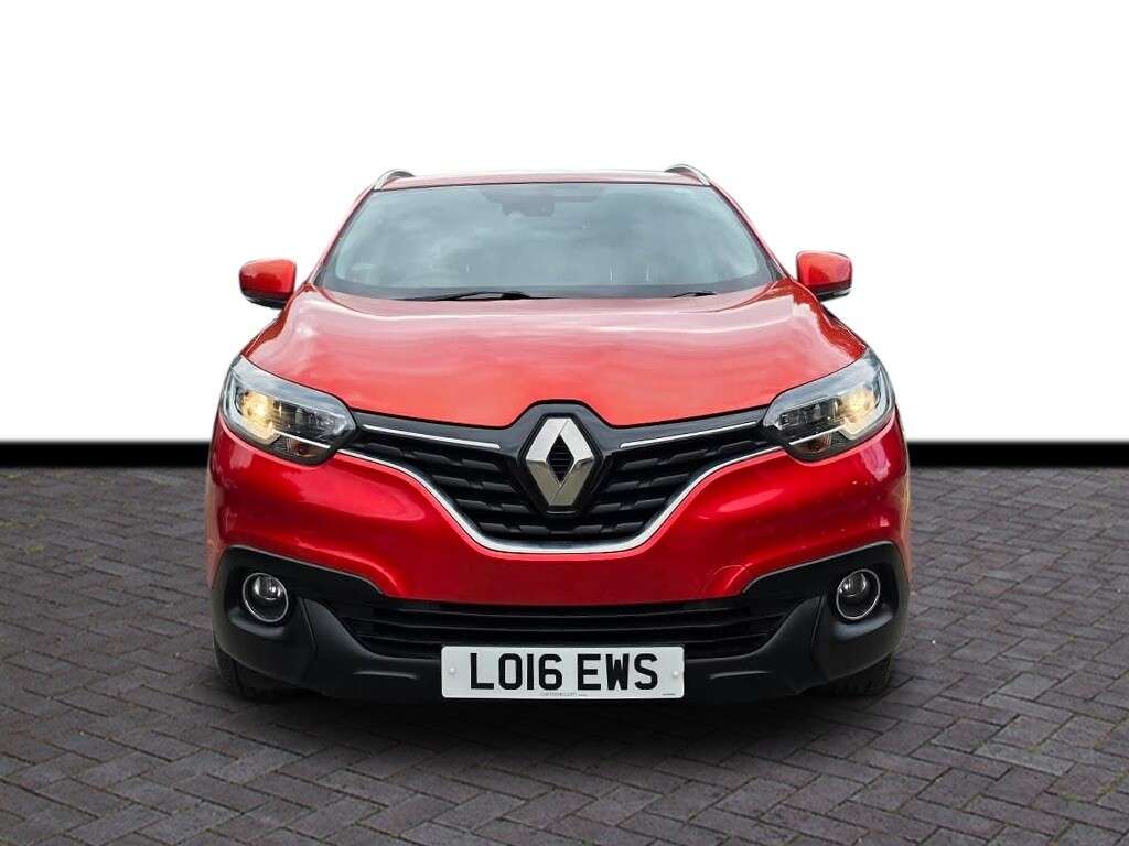A 2016 RENAULT KADJAR 1.5 dCi Dynamique Nav SUV 5dr Diesel EDC Euro 6 (s/s) (110 ps) 6 M Warrrant A 2016 RENAULT KADJAR 1.5 dCi Dynamique Nav SUV 5dr Diesel EDC Euro 6 (s/s) (110 ps) 6 M Warrrant