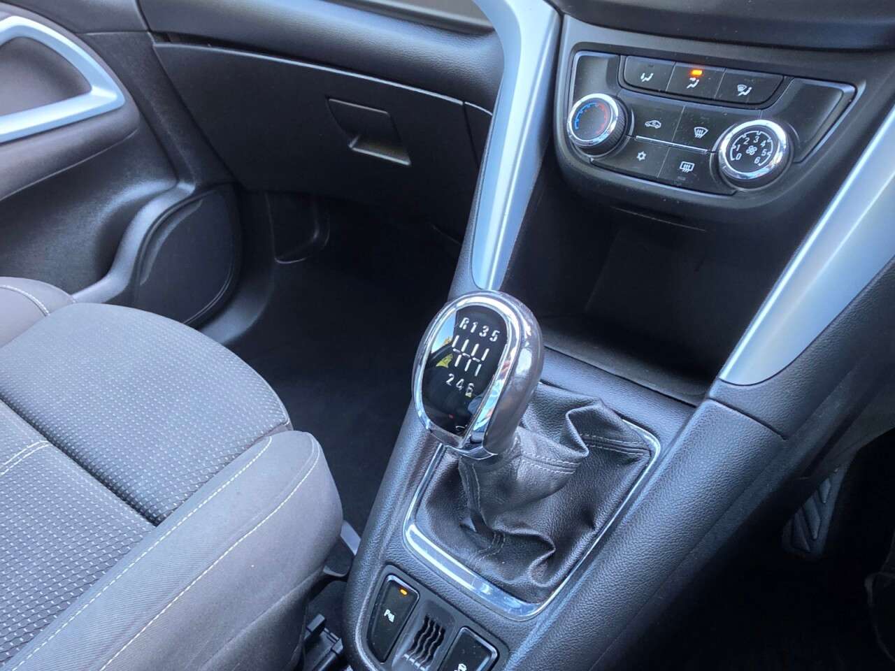 2017 VAUXHALL ZAFIRA TOURER 2017 VAUXHALL ZAFIRA TOURER