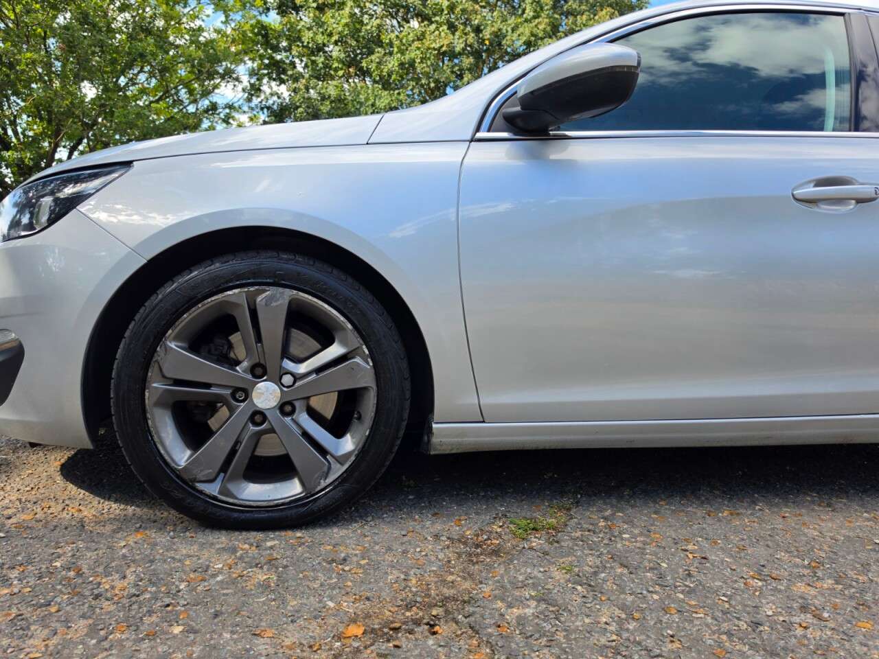 2015 PEUGEOT 308 2015 PEUGEOT 308