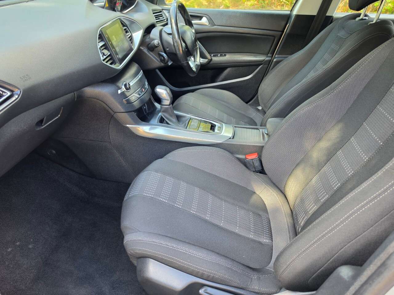 2015 PEUGEOT 308 2015 PEUGEOT 308