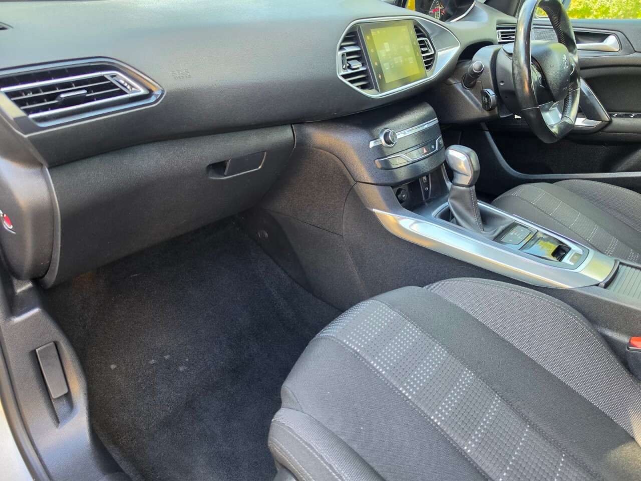 2015 PEUGEOT 308 2015 PEUGEOT 308
