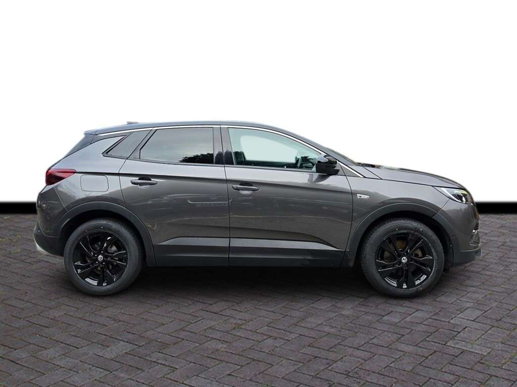 A 2021 VAUXHALL GRANDLAND X 1.2 Turbo SRi Nav SUV 5dr Petrol Manual Euro 6 (s/s) (130 ps) 6 months warr A 2021 VAUXHALL GRANDLAND X 1.2 Turbo SRi Nav SUV 5dr Petrol Manual Euro 6 (s/s) (130 ps) 6 months warr