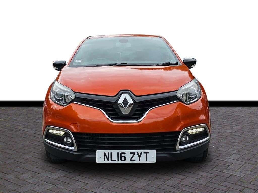 A 2016 RENAULT CAPTUR 1.5 dCi ENERGY Dynamique S Nav SUV 5dr Diesel Manual Euro 6 (s/s) (90 ps) 6 A 2016 RENAULT CAPTUR 1.5 dCi ENERGY Dynamique S Nav SUV 5dr Diesel Manual Euro 6 (s/s) (90 ps) 6