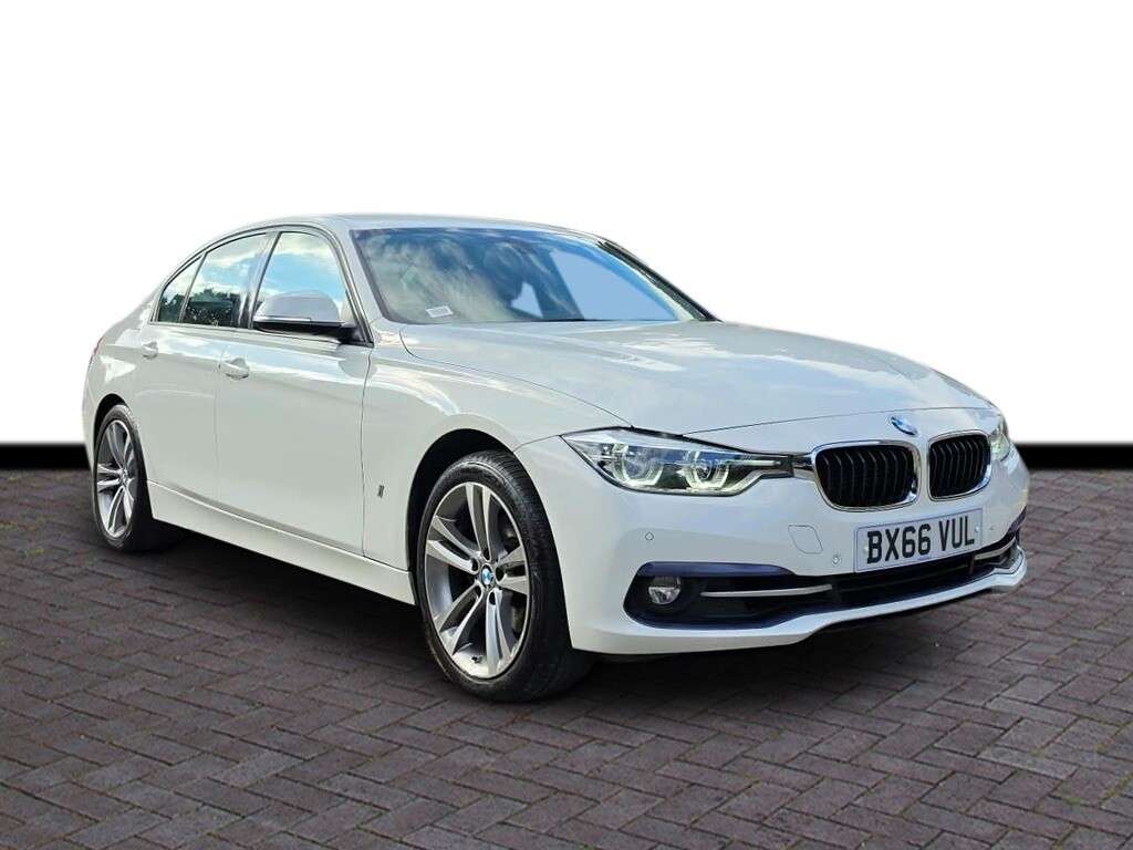 A 2016 BMW 3 SERIES 2.0 330e 7.6kWh Sport Saloon 4dr Petrol Plug-in Hybrid Auto Euro 6 (s/s) (2 A 2016 BMW 3 SERIES 2.0 330e 7.6kWh Sport Saloon 4dr Petrol Plug-in Hybrid Auto Euro 6 (s/s) (2