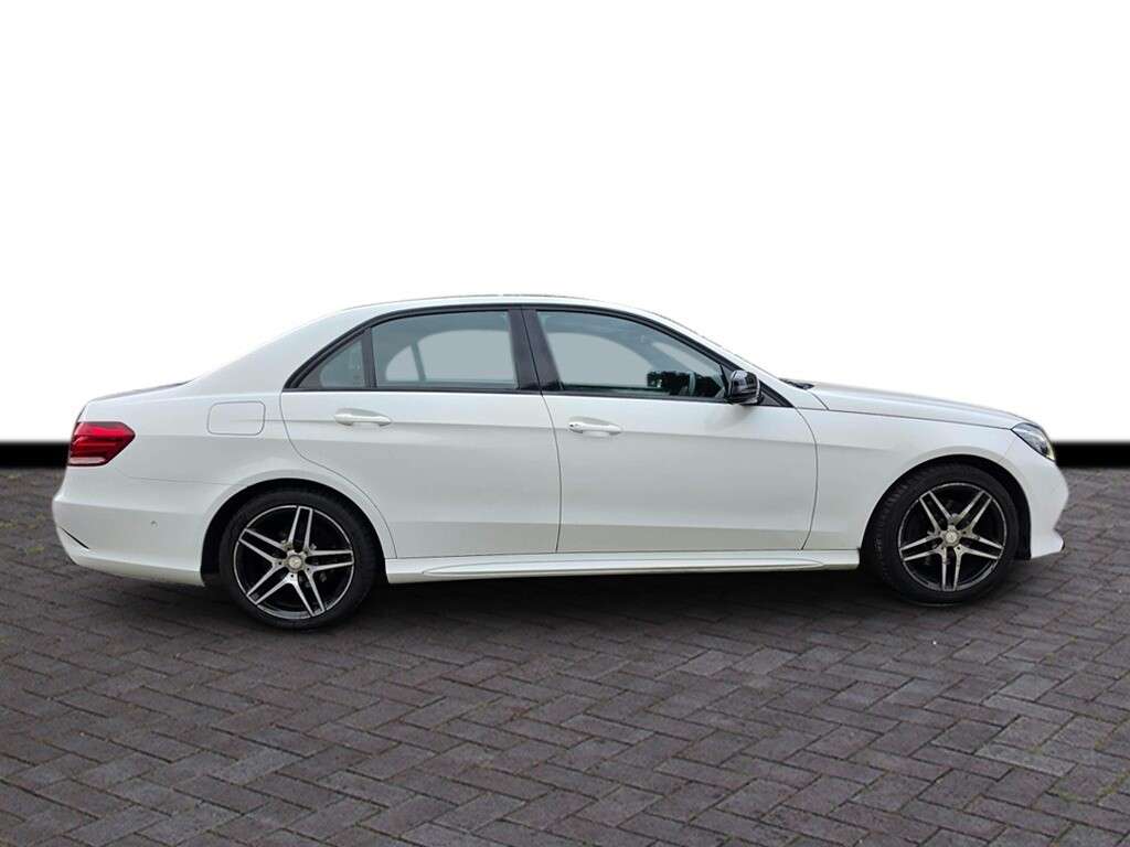 A 2015 MERCEDES-BENZ E CLASS 2.1 E220 BlueTEC AMG Night Edition (Premium) Saloon 4dr Diesel G-Tronic+ Eu A 2015 MERCEDES-BENZ E CLASS 2.1 E220 BlueTEC AMG Night Edition (Premium) Saloon 4dr Diesel G-Tronic+ Eu