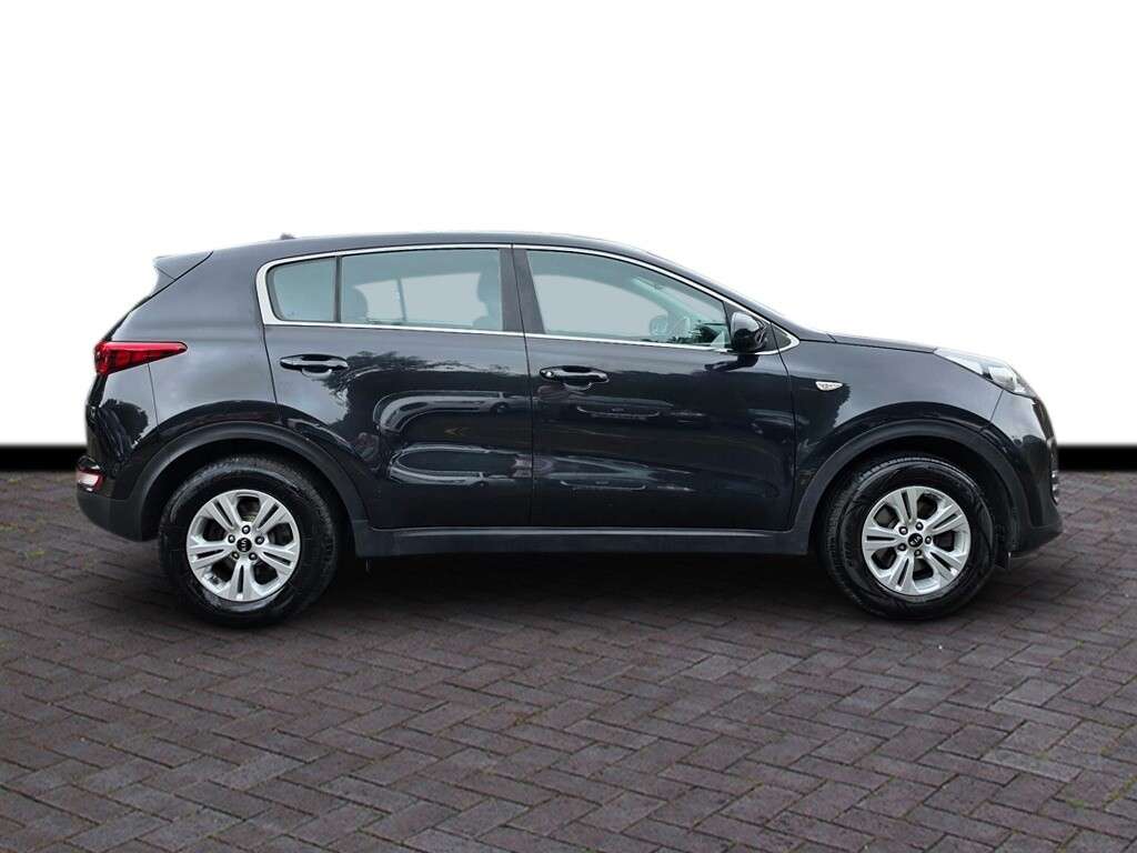 A 2016 KIA SPORTAGE 1.7 CRDi 1 SUV 5dr Diesel Manual Euro 6 (s/s) (114 bhp) 6 months warranty, A 2016 KIA SPORTAGE 1.7 CRDi 1 SUV 5dr Diesel Manual Euro 6 (s/s) (114 bhp) 6 months warranty,