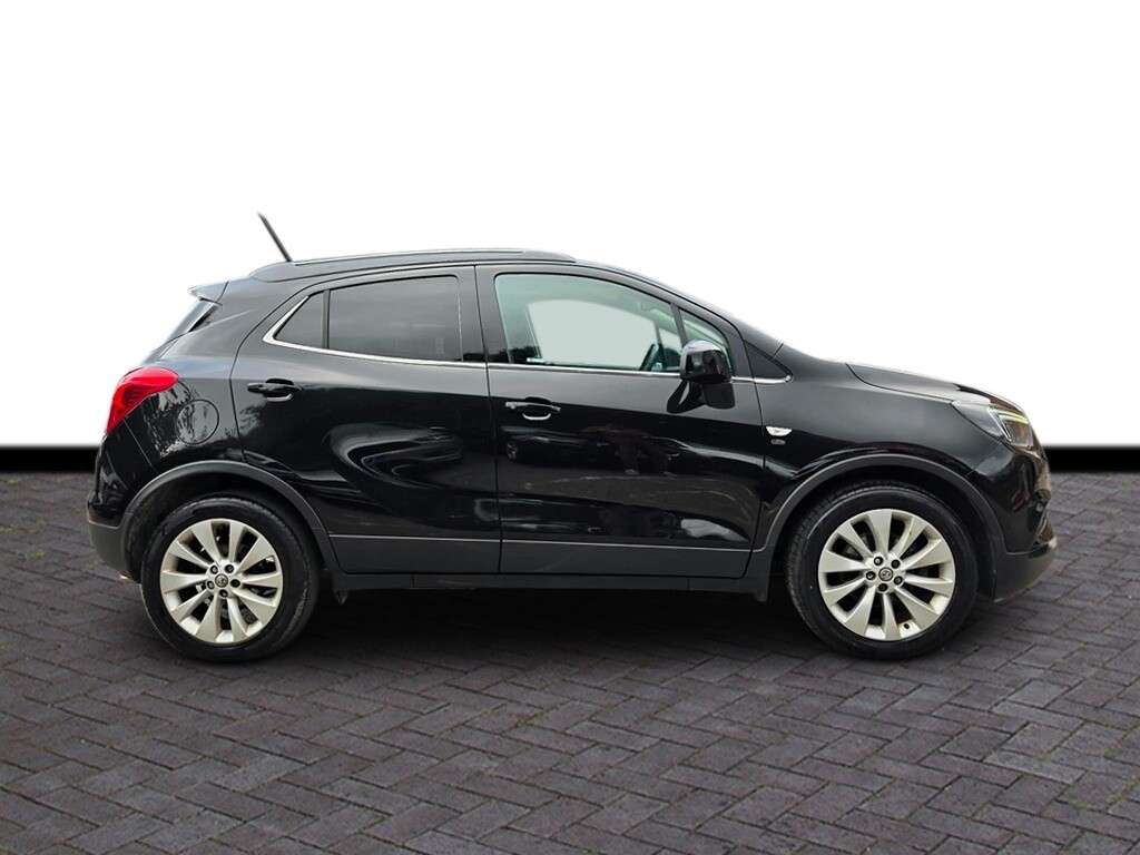 A 2017 VAUXHALL MOKKA X 1.4i Turbo Elite Nav SUV 5dr Petrol Manual Euro 6 (s/s) (140 ps) 6 months w A 2017 VAUXHALL MOKKA X 1.4i Turbo Elite Nav SUV 5dr Petrol Manual Euro 6 (s/s) (140 ps) 6 months w