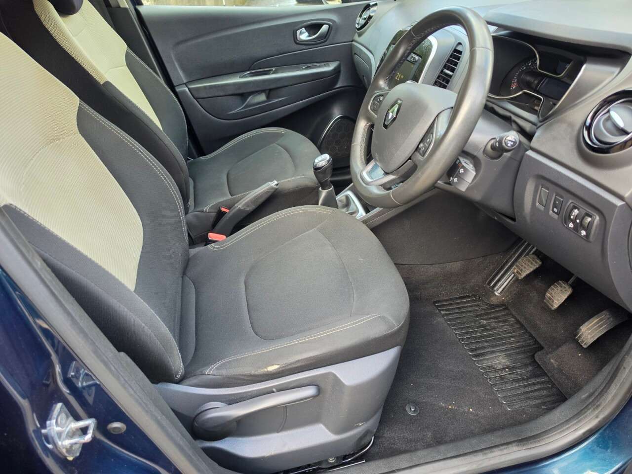 2019 RENAULT CAPTUR 2019 RENAULT CAPTUR