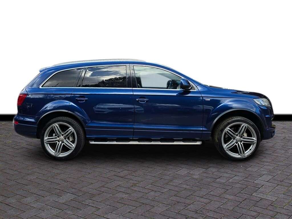 A 2014 AUDI Q7 3.0 TDI V6 S line Plus SUV 5dr Diesel Tiptronic quattro Euro 5 (s/s) (245 p A 2014 AUDI Q7 3.0 TDI V6 S line Plus SUV 5dr Diesel Tiptronic quattro Euro 5 (s/s) (245 p
