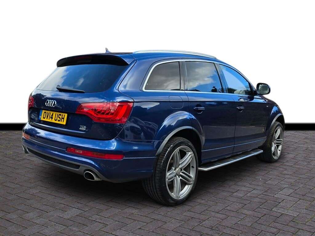 A 2014 AUDI Q7 3.0 TDI V6 S line Plus SUV 5dr Diesel Tiptronic quattro Euro 5 (s/s) (245 p A 2014 AUDI Q7 3.0 TDI V6 S line Plus SUV 5dr Diesel Tiptronic quattro Euro 5 (s/s) (245 p
