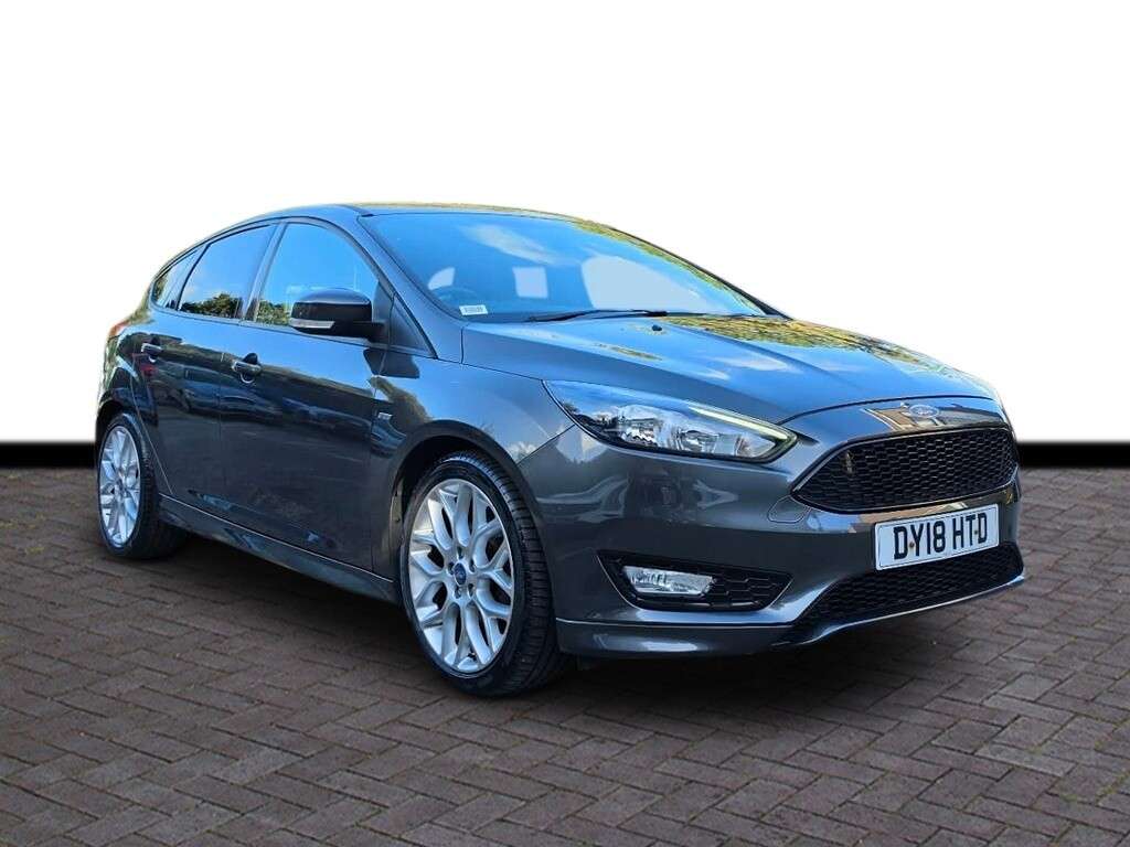 A 2018 FORD FOCUS 1.0T EcoBoost ST-Line Hatchback 5dr Petrol Manual Euro 6 (s/s) (140 ps) 6 m A 2018 FORD FOCUS 1.0T EcoBoost ST-Line Hatchback 5dr Petrol Manual Euro 6 (s/s) (140 ps) 6 m