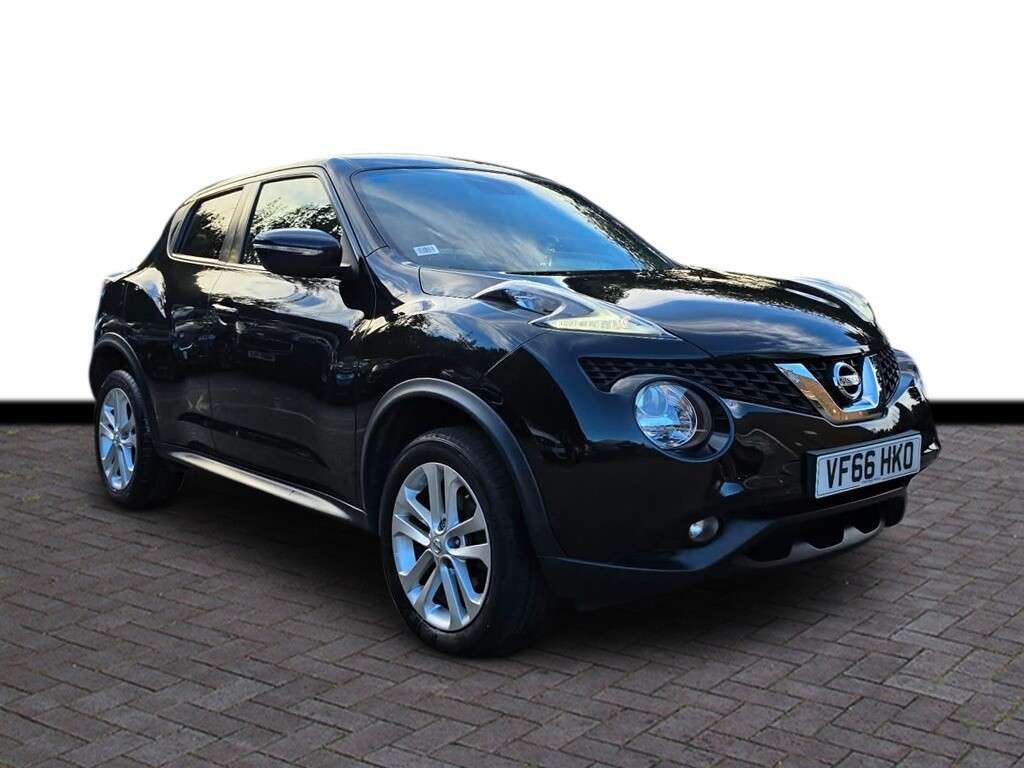 A 2017 NISSAN JUKE 1.2 DIG-T N-Connecta SUV 5dr Petrol Manual Euro 6 (s/s) (115 ps) 6 months w A 2017 NISSAN JUKE 1.2 DIG-T N-Connecta SUV 5dr Petrol Manual Euro 6 (s/s) (115 ps) 6 months w
