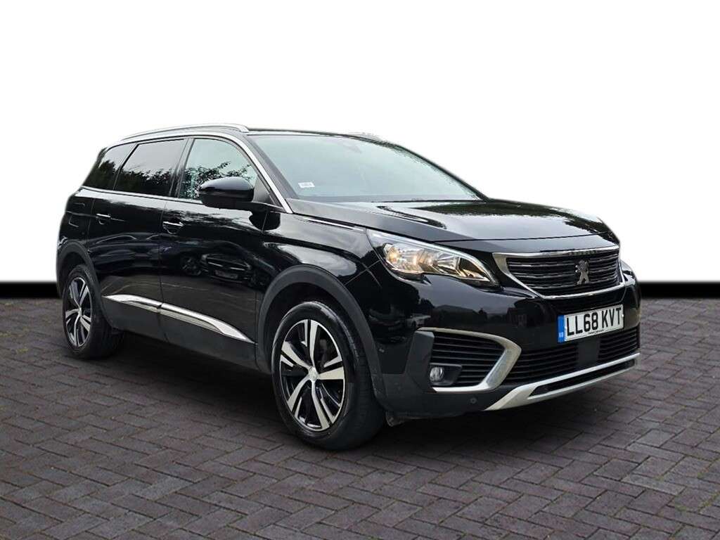 A 2019 PEUGEOT 5008 1.5 BlueHDi Allure SUV 5dr Diesel EAT Euro 6 (s/s) (130 ps) 6 months warran A 2019 PEUGEOT 5008 1.5 BlueHDi Allure SUV 5dr Diesel EAT Euro 6 (s/s) (130 ps) 6 months warran
