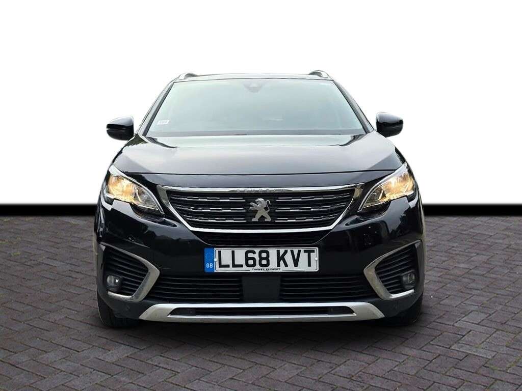 A 2019 PEUGEOT 5008 1.5 BlueHDi Allure SUV 5dr Diesel EAT Euro 6 (s/s) (130 ps) 6 months warran A 2019 PEUGEOT 5008 1.5 BlueHDi Allure SUV 5dr Diesel EAT Euro 6 (s/s) (130 ps) 6 months warran