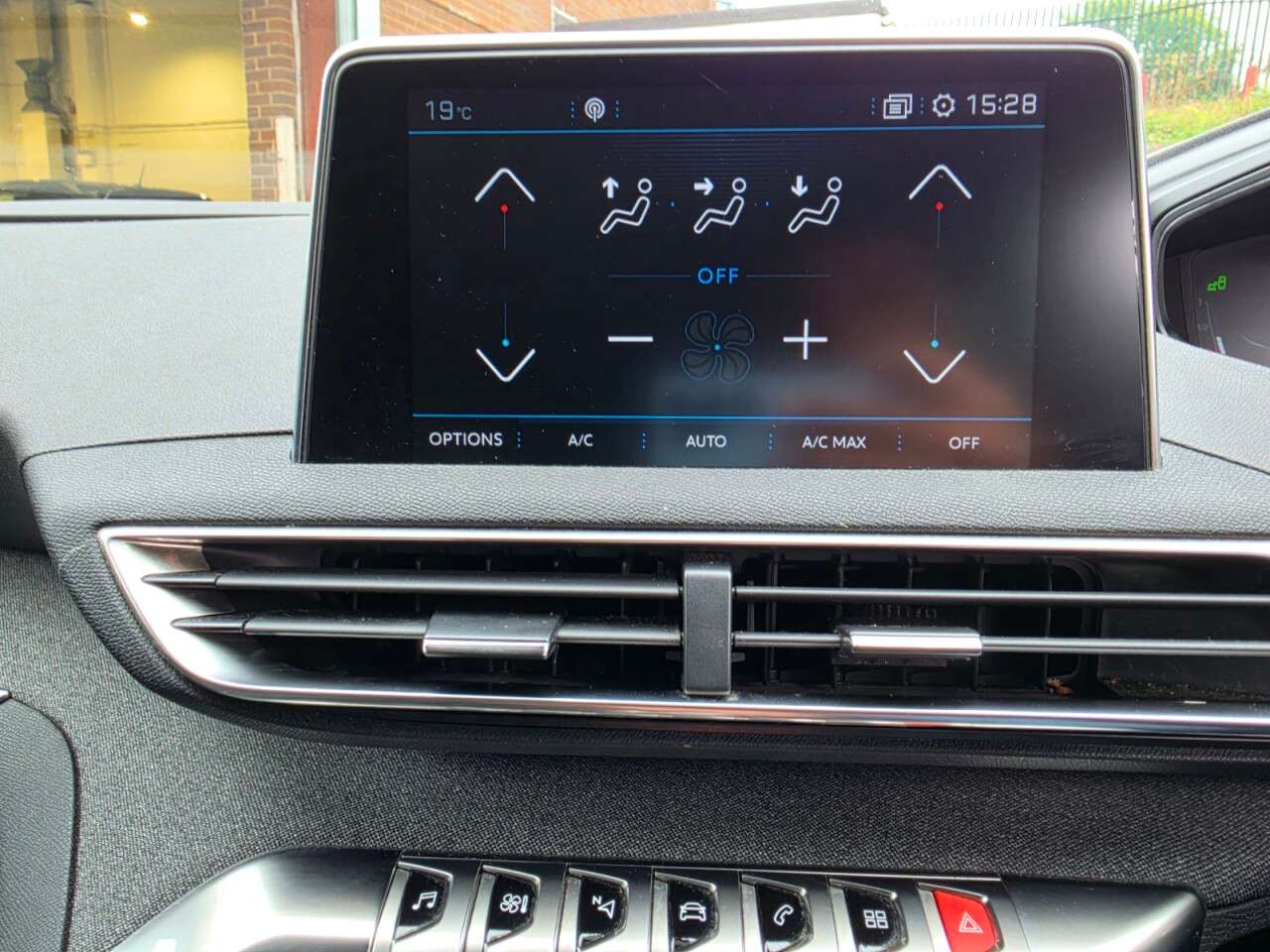 2019 PEUGEOT 5008 2019 PEUGEOT 5008