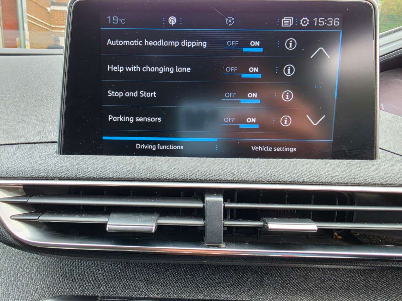 2019 PEUGEOT 5008 2019 PEUGEOT 5008