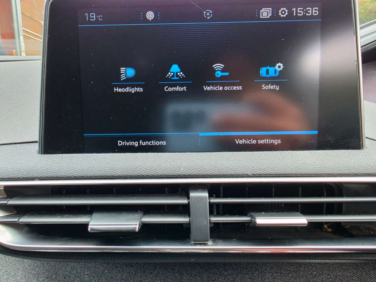 2019 PEUGEOT 5008 2019 PEUGEOT 5008