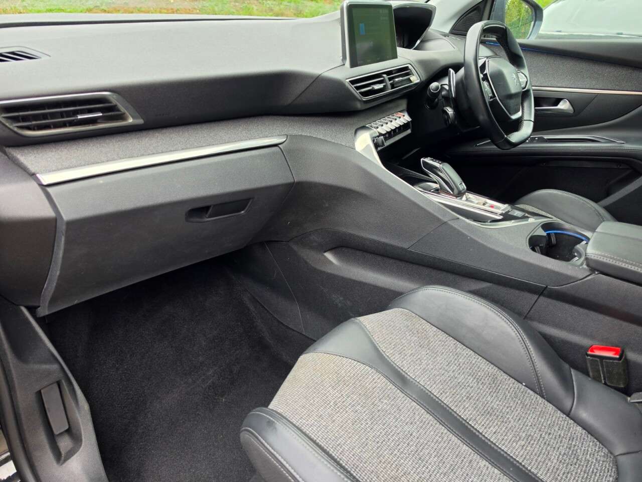 2019 PEUGEOT 5008 2019 PEUGEOT 5008