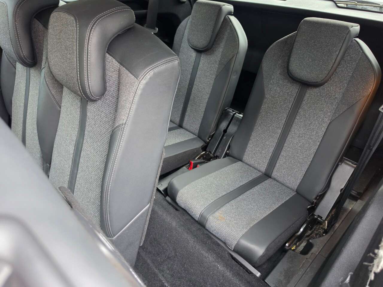 2019 PEUGEOT 5008 2019 PEUGEOT 5008