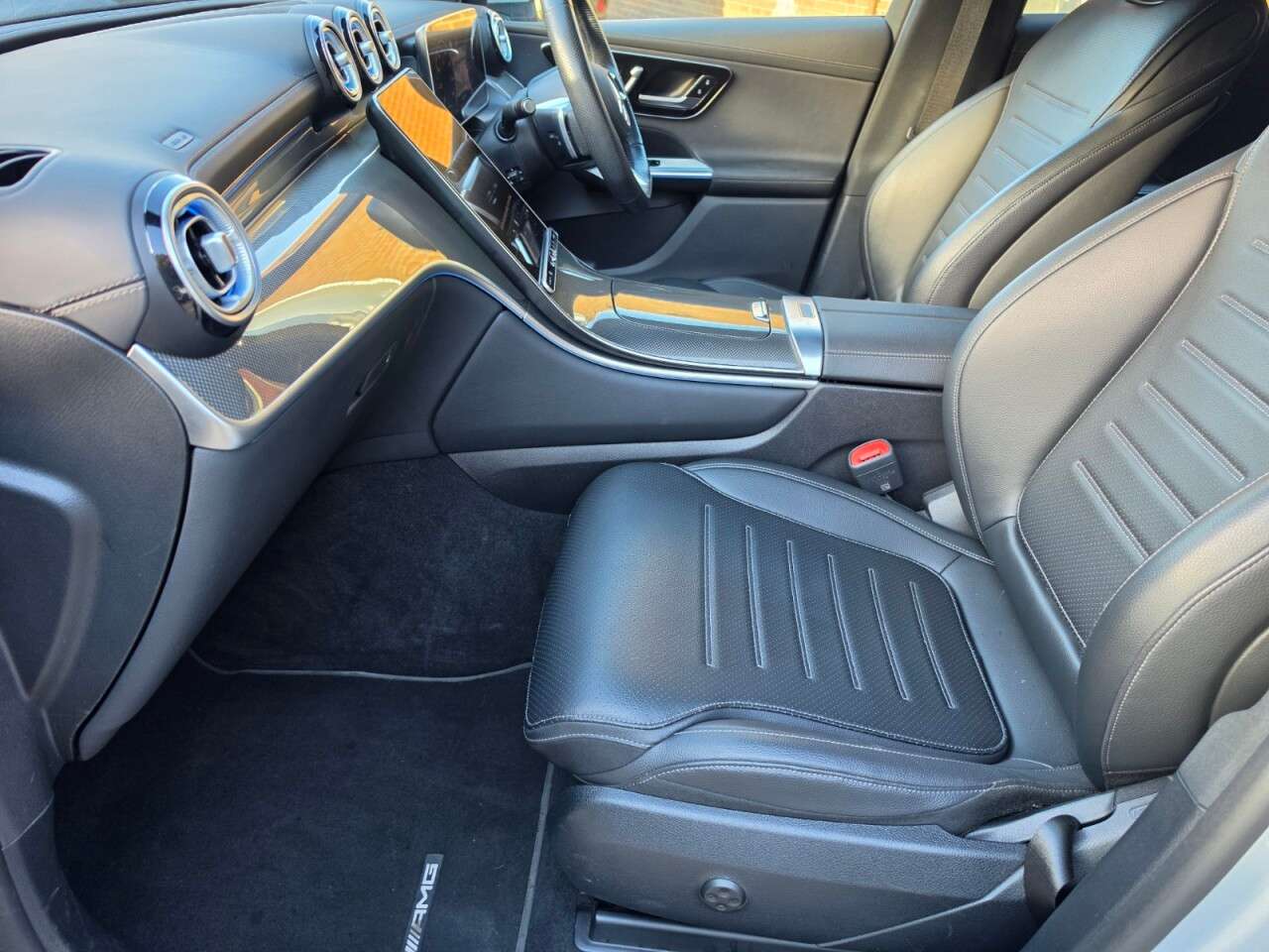 2024 MERCEDES-BENZ GLC 2024 MERCEDES-BENZ GLC