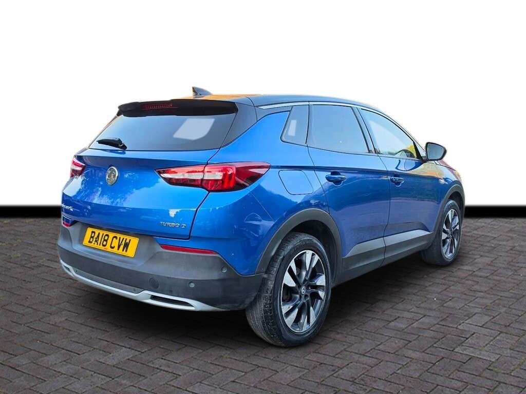 A 2018 VAUXHALL GRANDLAND X 1.5 Turbo D BlueInjection Sport Nav SUV 5dr Diesel Auto Euro 6 (s/s) (130 p A 2018 VAUXHALL GRANDLAND X 1.5 Turbo D BlueInjection Sport Nav SUV 5dr Diesel Auto Euro 6 (s/s) (130 p