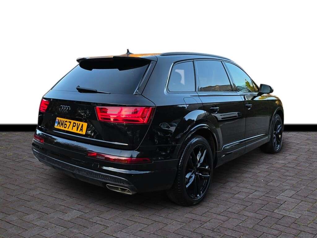 A 2018 AUDI Q7 3.0 TDI V6 S line SUV 5dr Diesel Tiptronic quattro Euro 6 (s/s) (272 ps) A 2018 AUDI Q7 3.0 TDI V6 S line SUV 5dr Diesel Tiptronic quattro Euro 6 (s/s) (272 ps)