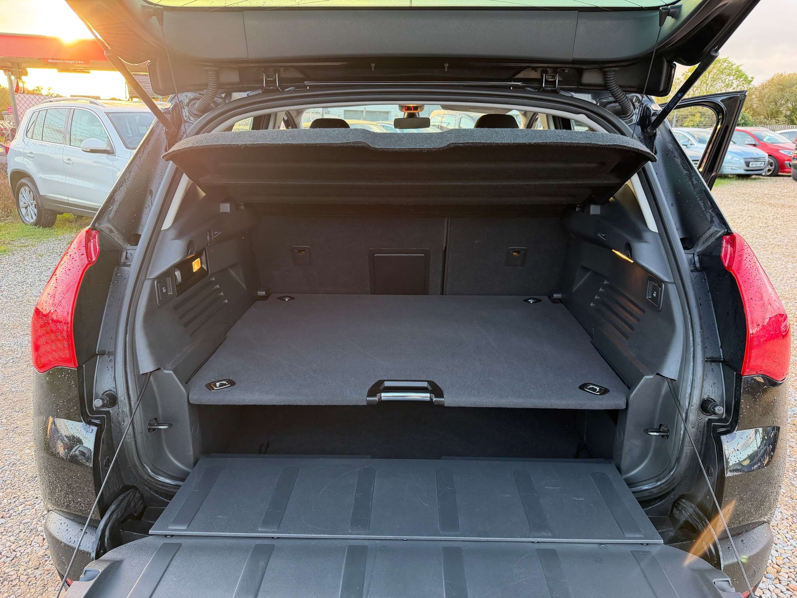 2013 PEUGEOT 3008 2013 PEUGEOT 3008