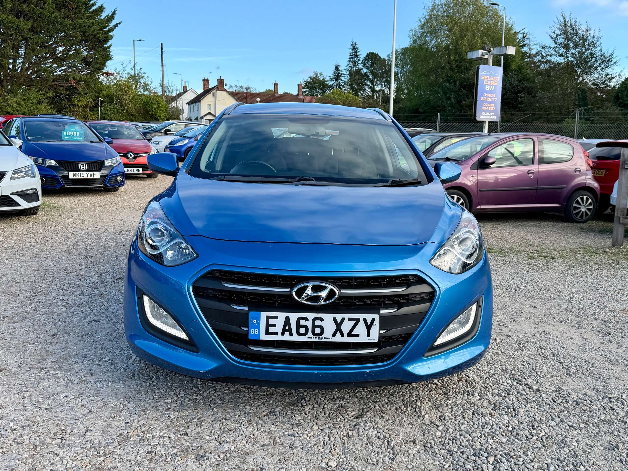 A 2016 HYUNDAI I30 1.6 SE Tourer 5dr Petrol Manual Euro 6 (120 ps) A 2016 HYUNDAI I30 1.6 SE Tourer 5dr Petrol Manual Euro 6 (120 ps)