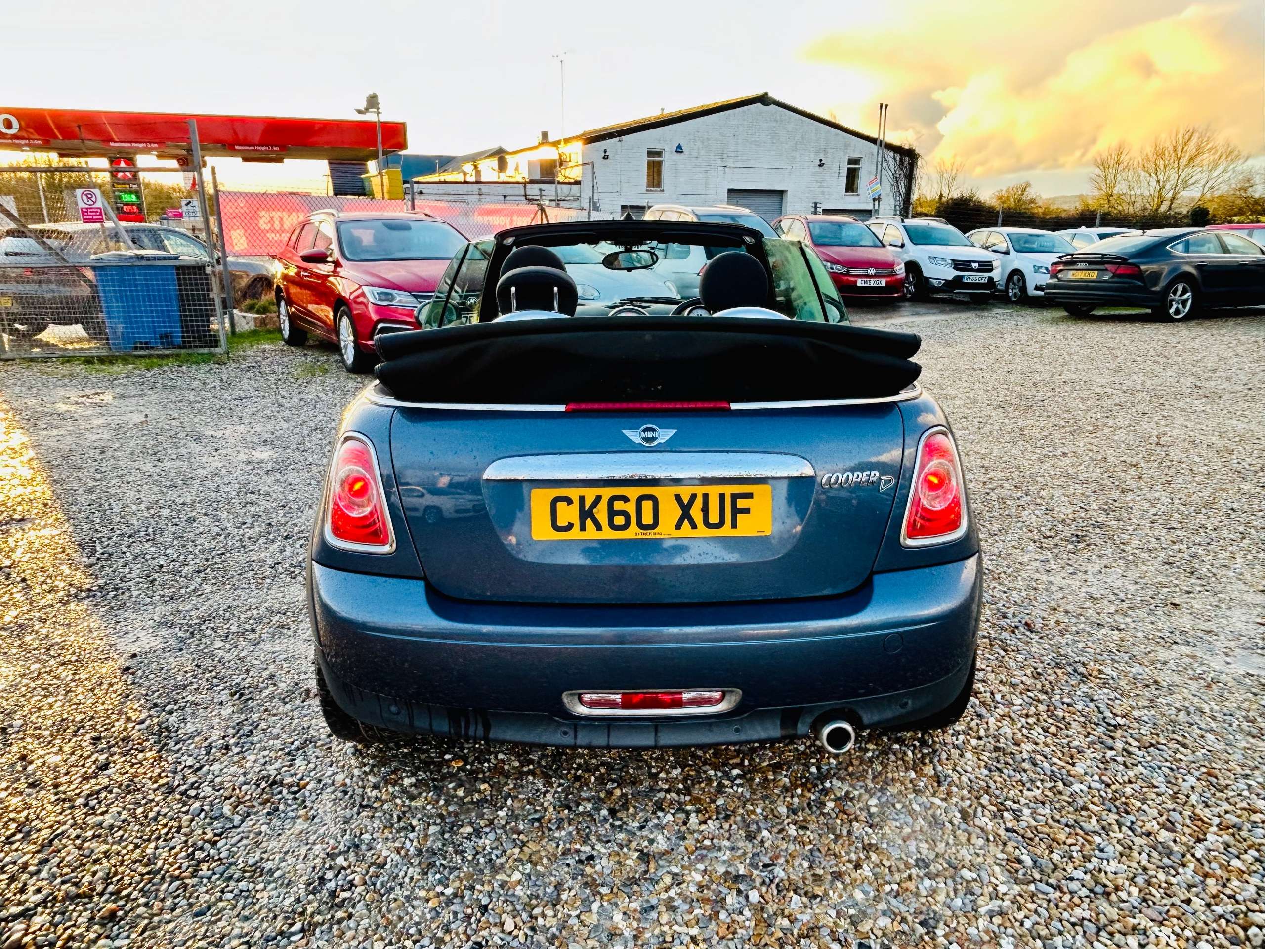 2010 MINI CONVERTIBLE 2010 MINI CONVERTIBLE